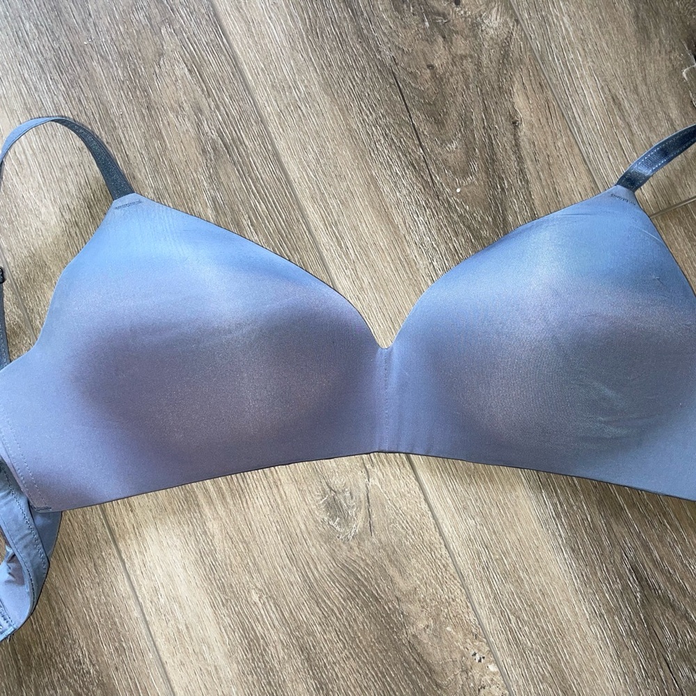 Wireless tshirt bra